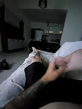 Snapshot of coherro3 chatting on November 11, 2025, 2:00 am coherro3 online show from November 11, 2025, 2:00 am