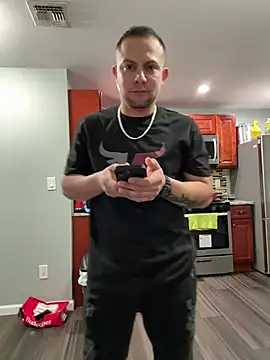 Snapshot of Melvin-92 chatting on February 14, 2026, 1:35 am Melvin-92 online show from February 14, 2026, 1:35 am