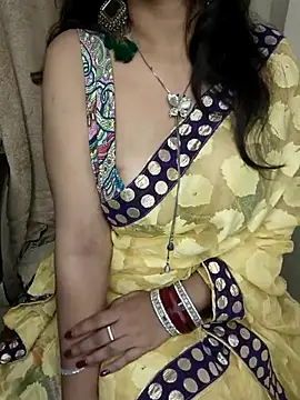 Hey Jully online show from October 10, 2025, 5:06 am