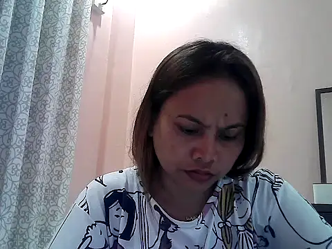 Amarrahlyn online show from November 13, 2025, 9:47 pm