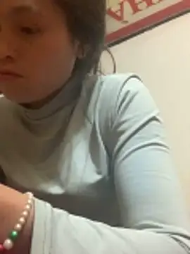 Snapshot of Halyy_xx chatting on February 24, 2026, 5:11 pm Halyy xx online show from February 24, 2026, 5:11 pm