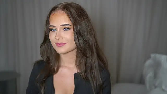 Snapshot of Peachxlush chatting on November 24, 2025, 1:22 pm Peachxlush online show from November 24, 2025, 1:22 pm