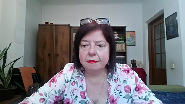 Violet Pulse online show from March 23, 2026, 2:21 pm