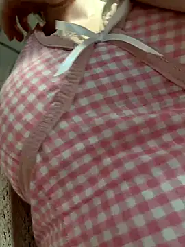 Snapshot of RonnieKiss chatting on November 23, 2025, 6:57 am RonnieKiss online show from November 23, 2025, 6:57 am