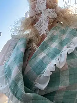 Snapshot of RonnieKiss chatting on February 4, 2026, 8:53 am RonnieKiss online show from February 4, 2026, 8:53 am