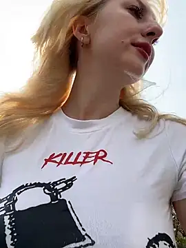 Snapshot of RonnieKiss chatting on February 15, 2026, 7:38 am RonnieKiss online show from February 15, 2026, 7:38 am