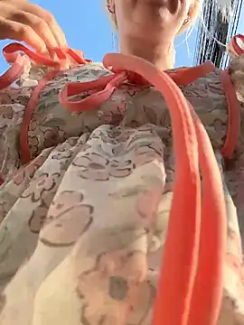 Snapshot of RonnieKiss chatting on February 23, 2026, 9:39 am RonnieKiss online show from February 23, 2026, 9:39 am