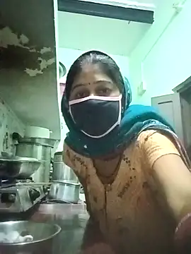 Cute-Charvii online show from February 13, 2026, 1:12 am