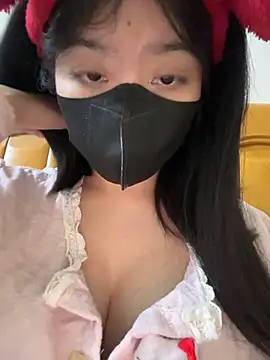 Snapshot of AZ37866 chatting on February 9, 2026, 1:37 pm AZ37866 online show from February 9, 2026, 1:37 pm