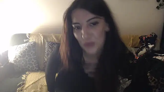 LolaHoop online show from October 29, 2025, 9:27 pm