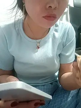 Snapshot of Minssara20 chatting on November 27, 2025, 1:29 am Minssara20 online show from November 27, 2025, 1:29 am