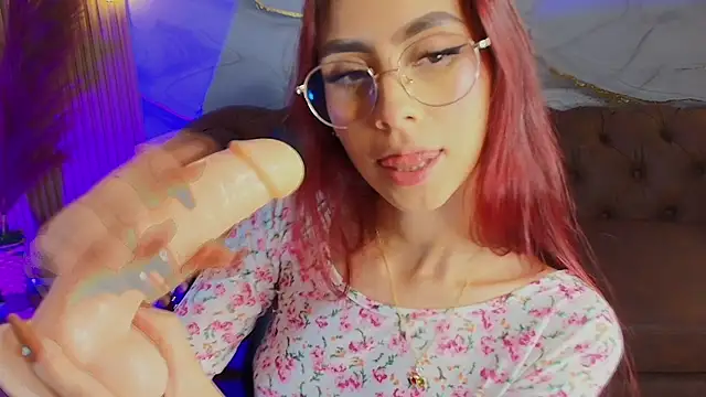 mia tf online show from November 5, 2025, 2:06 pm