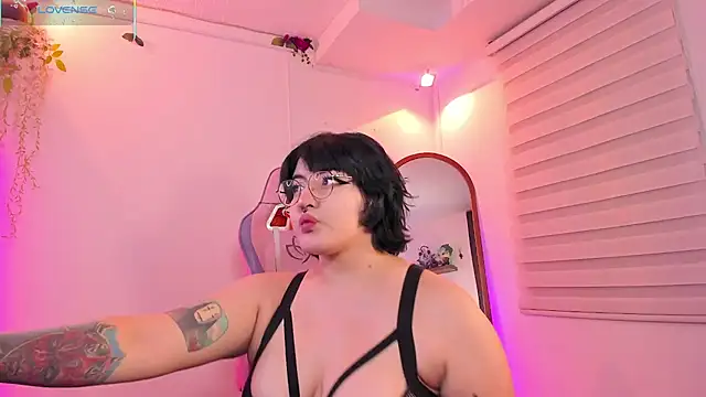 Snapshot of Berrykww_ chatting on September 29, 2025, 10:36 pm Berrykww online show from September 29, 2025, 10:36 pm
