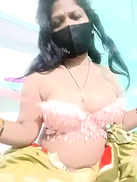 Snapshot of Mona_darling21 chatting on December 23, 2025, 9:29 am Mona darling21 online show from December 23, 2025, 9:29 am