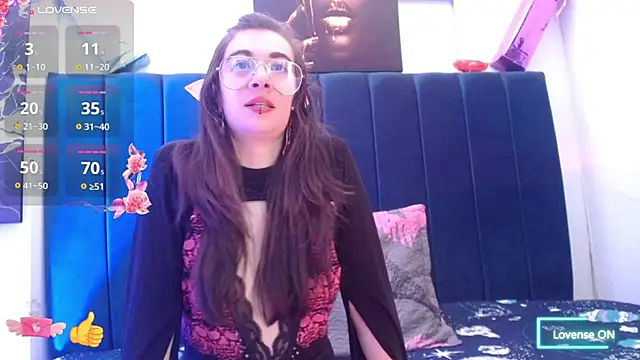 Snapshot of Violet_wish chatting on October 4, 2025, 1:20 pm Violet wish online show from October 4, 2025, 1:20 pm