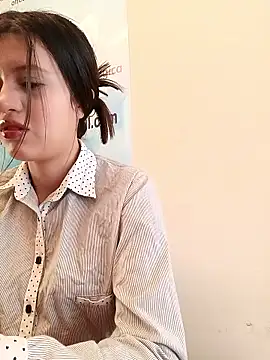 Snapshot of SALOME-28_ chatting on January 7, 2026, 2:30 pm SALOME-28 online show from January 7, 2026, 2:30 pm