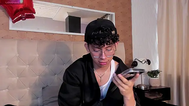 liam twiink online show from March 9, 2026, 4:55 pm