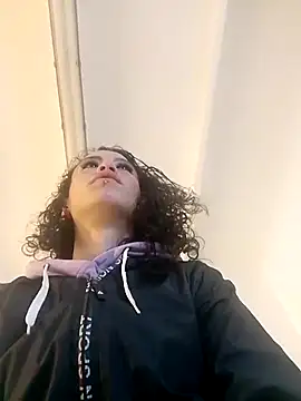 oblivionlove online show from October 31, 2025, 5:14 pm