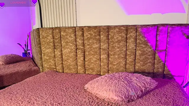 Missdionne curly online show from March 9, 2026, 11:25 am