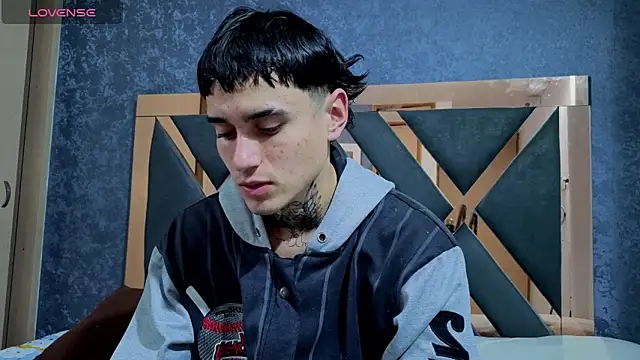 owen desmond online show from October 20, 2025, 2:56 am