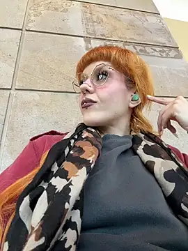 tacodeluxxxe online show from May 13, 2026, 1:19 pm