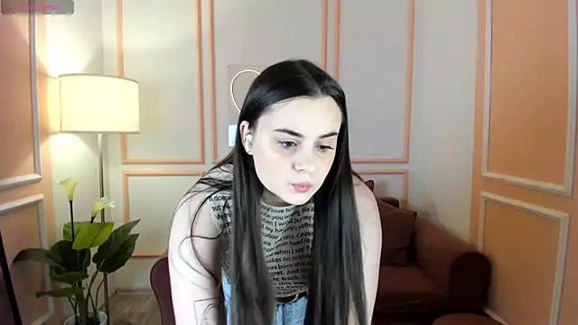 Snapshot of BellaSoSweet chatting on September 27, 2025, 10:20 am BellaSoSweet online show from September 27, 2025, 10:20 am