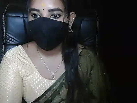Anusree-Sexy online show from April 23, 2026, 5:48 pm