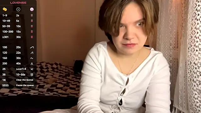 SabrinaFolts online show from October 24, 2025, 5:31 pm