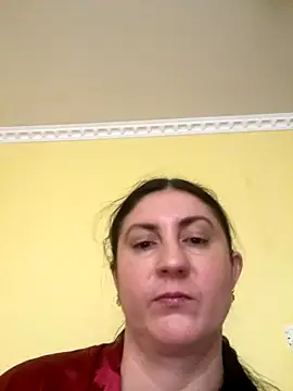 Snapshot of oksana1990 chatting on December 4, 2025, 8:23 am oksana1990 online show from December 4, 2025, 8:23 am