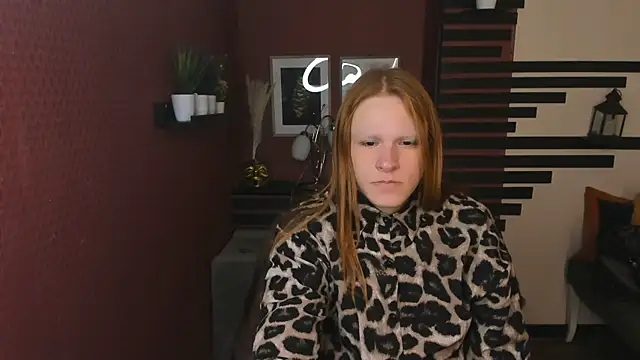 ChloeValentinee online show from December 1, 2025, 12:32 pm