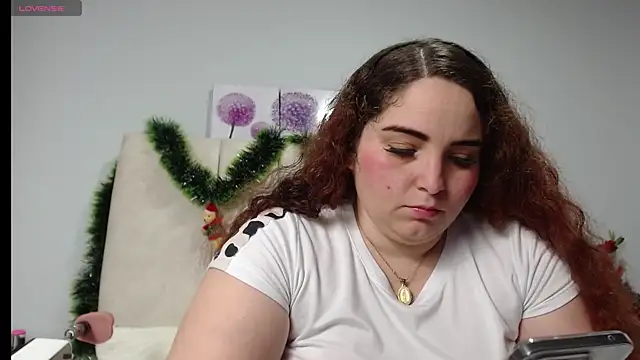 Snapshot of AmandaaWats chatting on December 19, 2025, 8:05 pm AmandaaWats online show from December 19, 2025, 8:05 pm