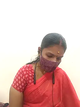 Tamil Yalini12 online show from November 3, 2025, 8:15 am