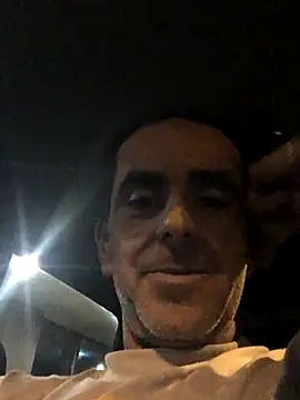 tiago1981pt online show from November 4, 2025, 1:48 am