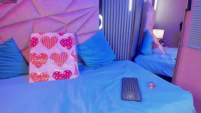 Salome Duque online show from October 19, 2025, 11:44 am