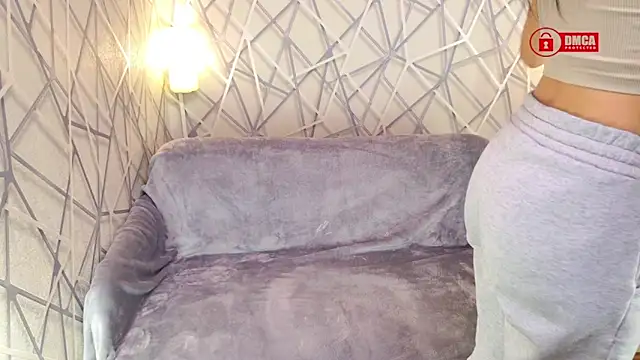 Charming LIA online show from November 27, 2025, 9:17 pm