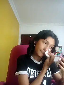 xoxo milk online show from October 18, 2025, 4:08 pm