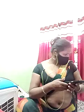 School medam online show from December 3, 2025, 8:45 am