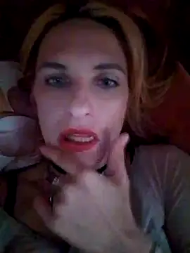 LaraDiva7799 online show from October 6, 2025, 10:45 am