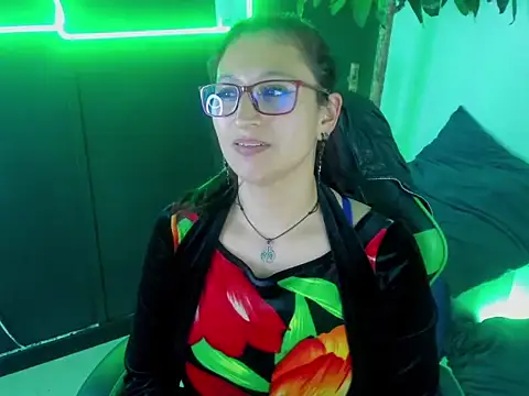 VictoriaSpenser online show from November 2, 2025, 2:03 am