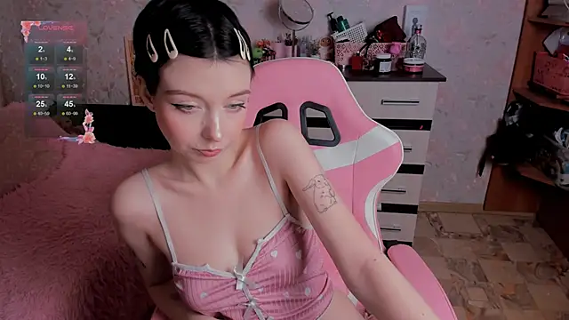 margopink online show from October 16, 2025, 2:29 pm