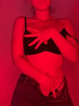 Snapshot of Innerpeace_ chatting on September 22, 2025, 12:23 am Innerpeace online show from September 22, 2025, 12:23 am