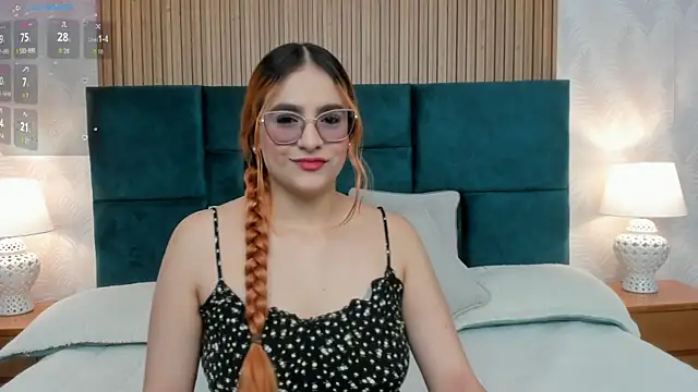 Amber kiss  online show from September 29, 2025, 6:46 pm