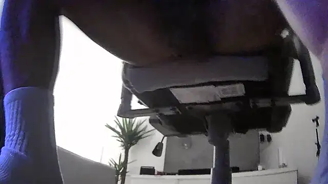 GymKing99 online show from October 15, 2025, 8:42 pm