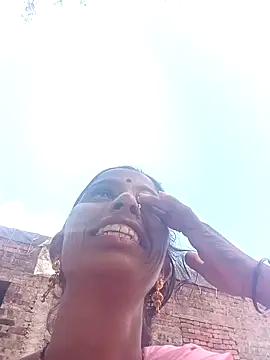 Snapshot of Kirti_k chatting on October 4, 2025, 7:28 am Kirti k online show from October 4, 2025, 7:28 am