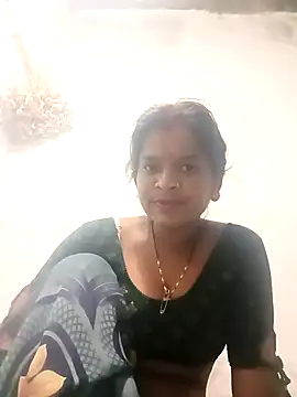Snapshot of Cuty_prathna chatting on September 22, 2025, 12:01 am Cuty prathna online show from September 22, 2025, 12:01 am