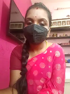 Snapshot of Tamil_Swathi chatting on April 19, 2026, 7:07 am Tamil Swathi online show from April 19, 2026, 7:07 am