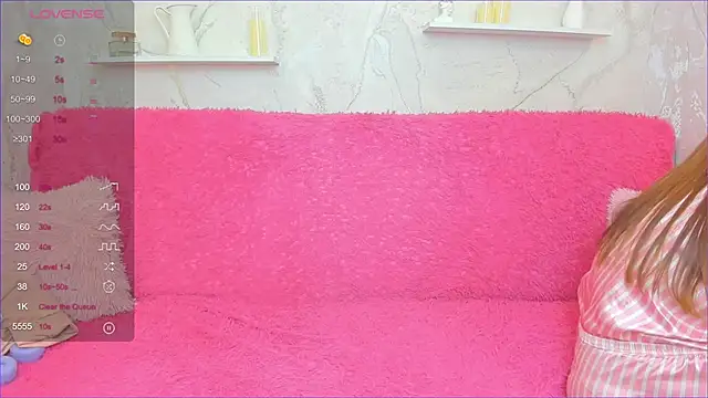 NinelCroft online show from October 11, 2025, 3:06 am