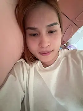 Snapshot of skys777 chatting on February 16, 2026, 9:27 am skys777 online show from February 16, 2026, 9:27 am