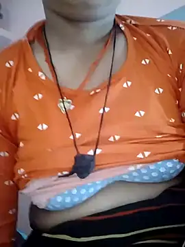 Soniya4357 online show from November 27, 2025, 10:17 am