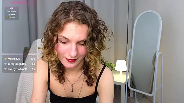 Snapshot of CipherellaFure chatting on October 1, 2025, 1:50 pm CipherellaFure online show from October 1, 2025, 1:50 pm